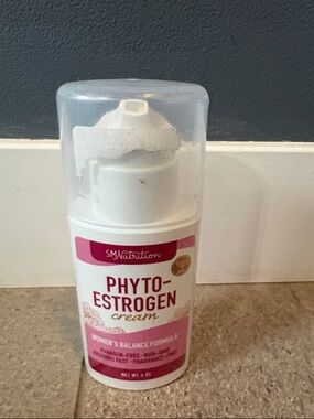 SMNutrition Phyto-Estrogen Cream - White & Pink Pump Bottle